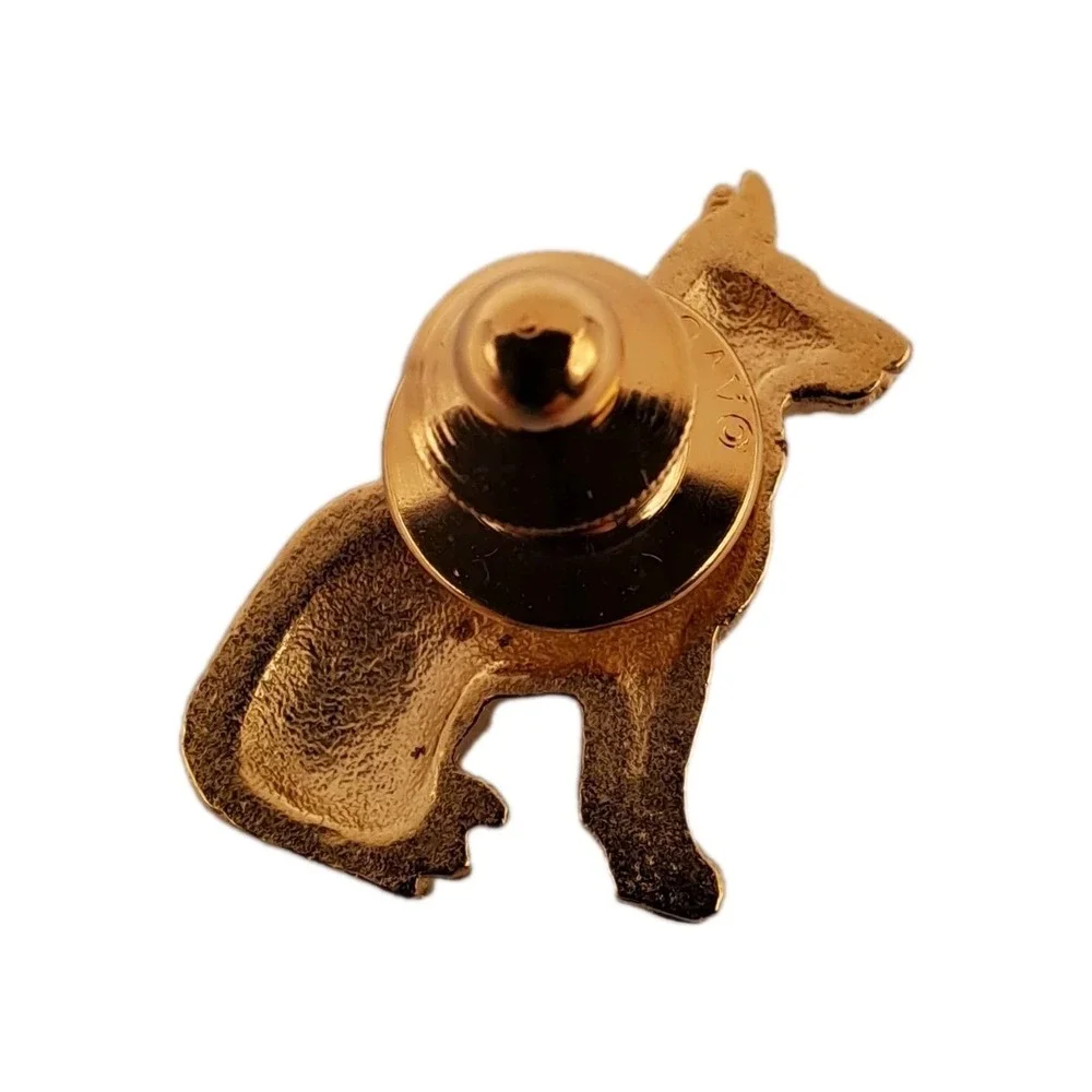 Vintage Gold Tone Genuine Avon 3D German Shepard Collectible Lapel Pin - Picture 5 of 5
